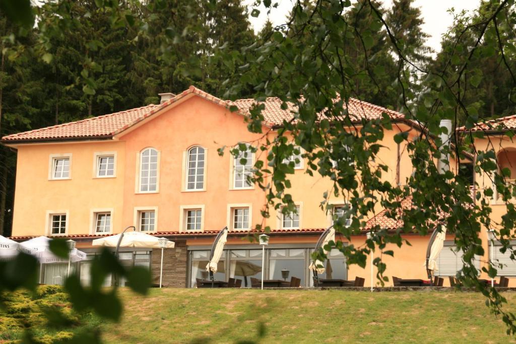 Waldhotel Marienheide Eksteriør billede