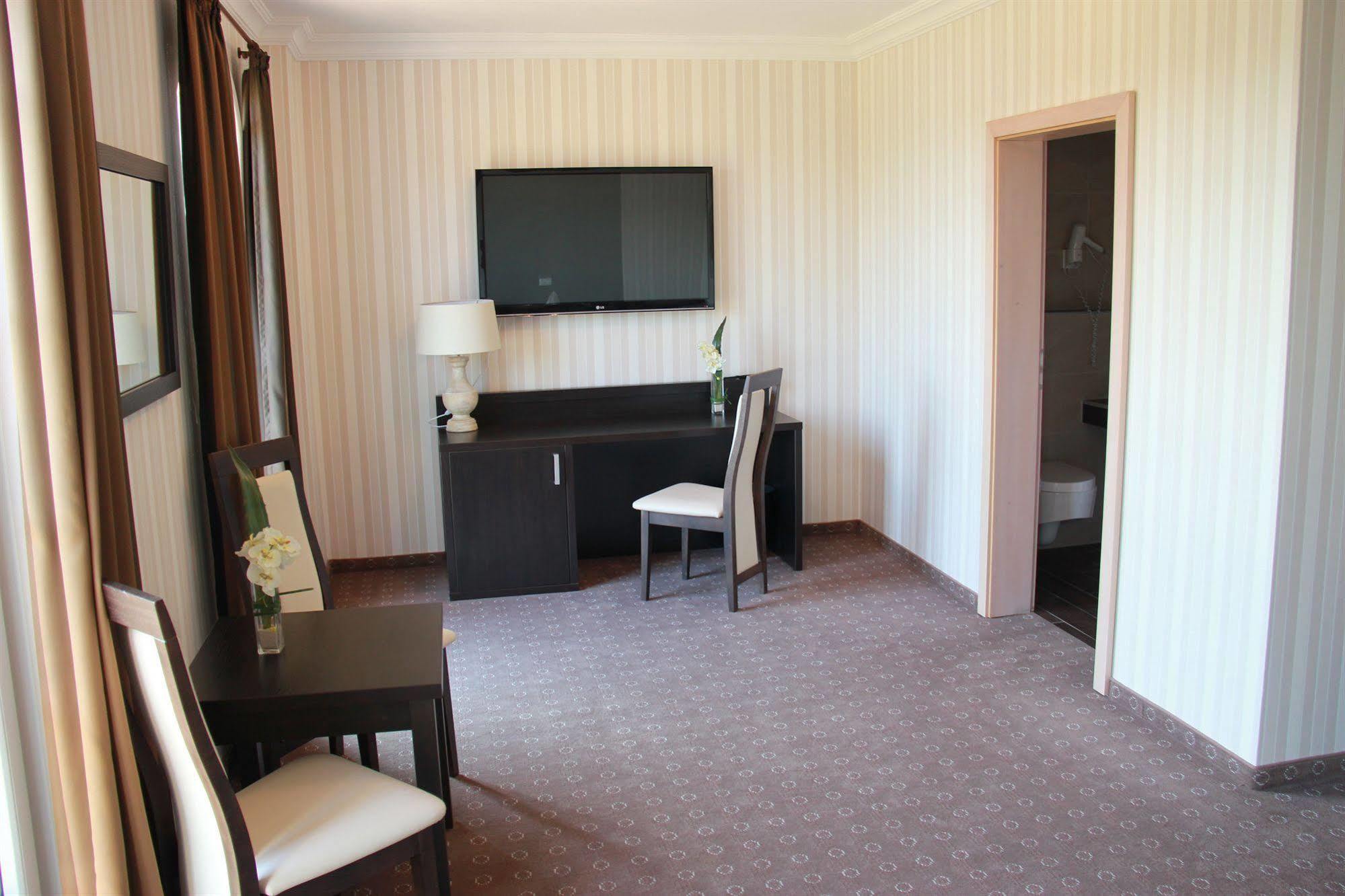 Waldhotel Marienheide Eksteriør billede